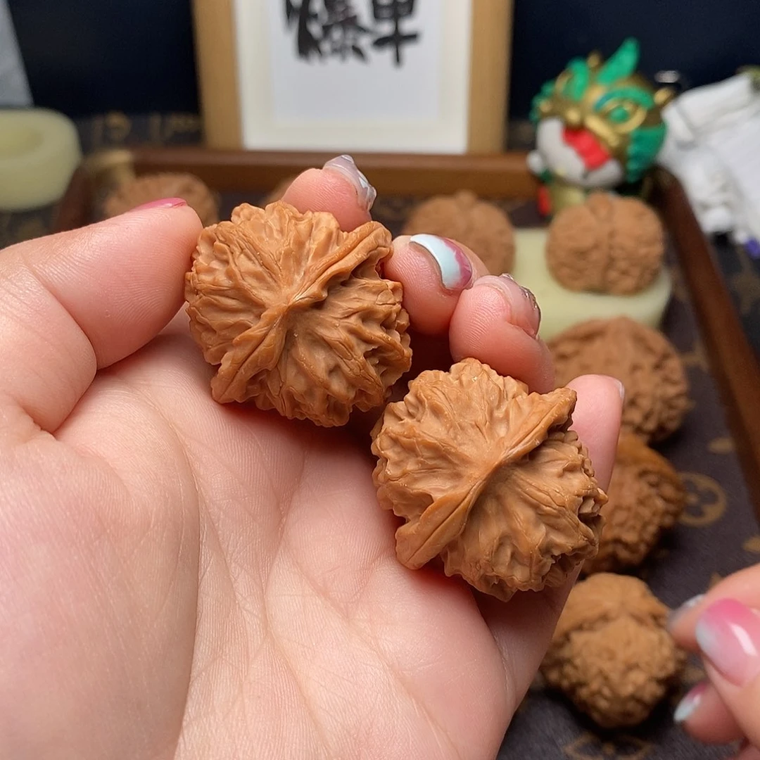 桃核把件全品龙鳞35尺