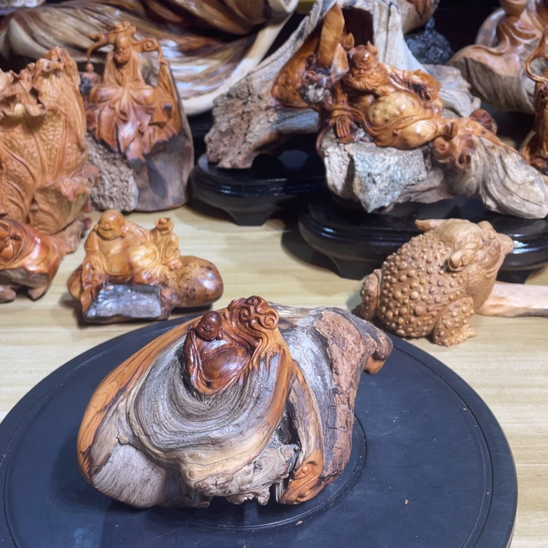 衣***子柏木太行崖柏工艺品