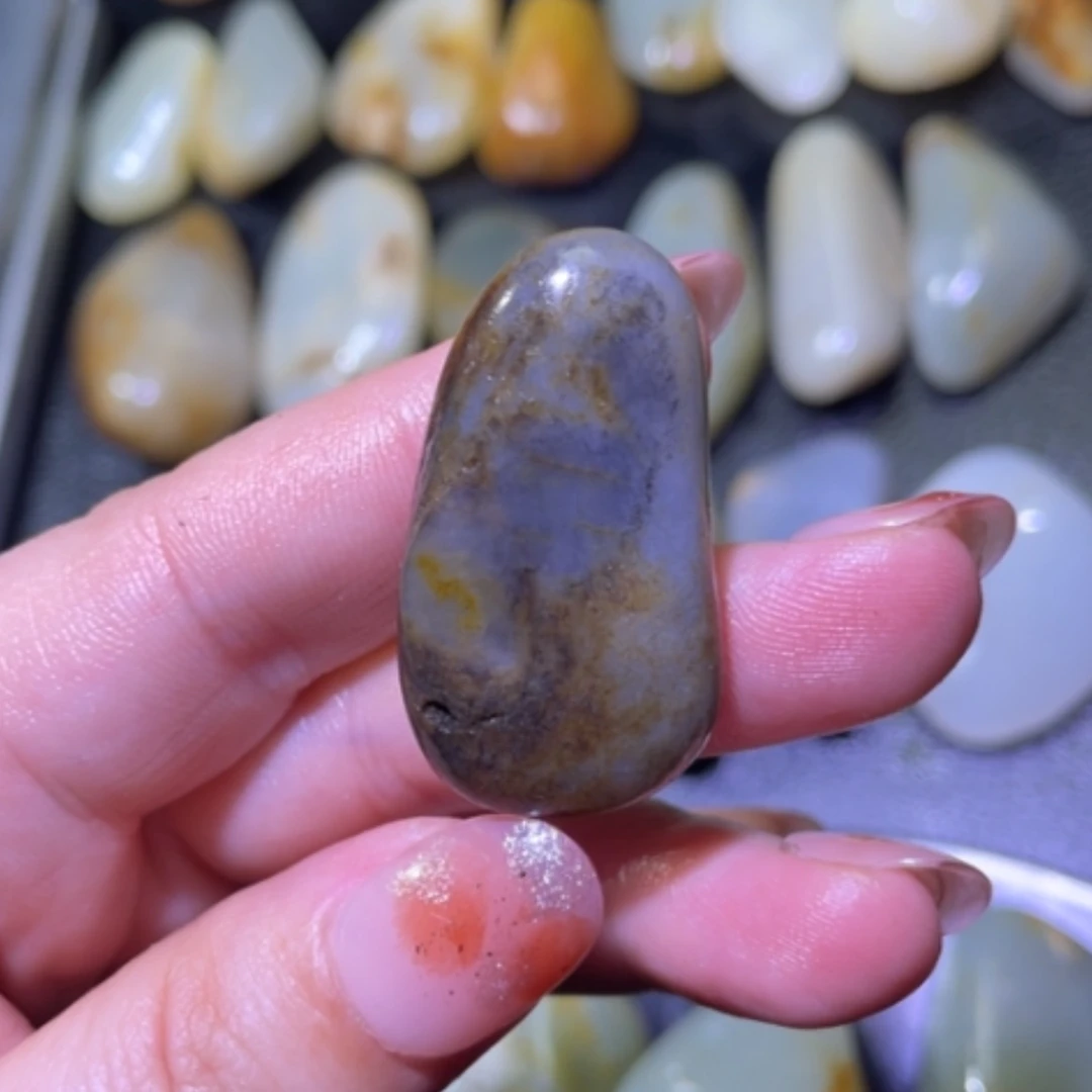 【闪购商品】颈饰未镶嵌和田玉