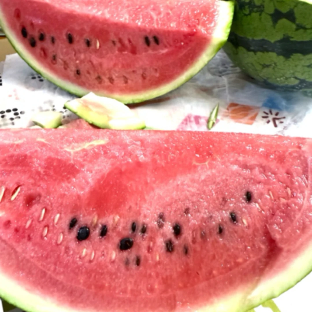 正宗上海南汇8424西瓜礼盒装一藤一瓜产地直发新鲜水果脆甜多汁7-8斤一箱西瓜上海市