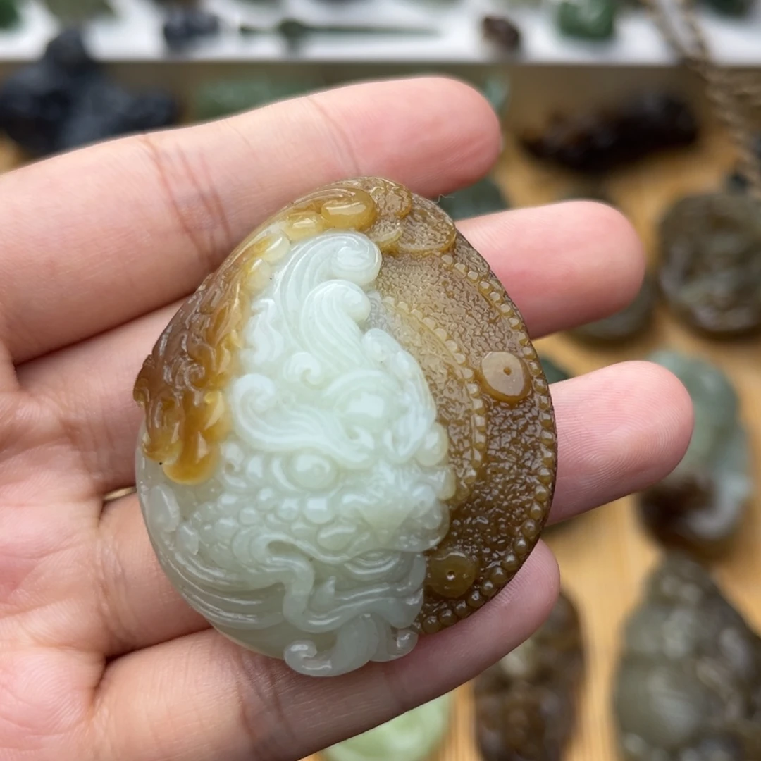 颈饰未镶嵌和田玉