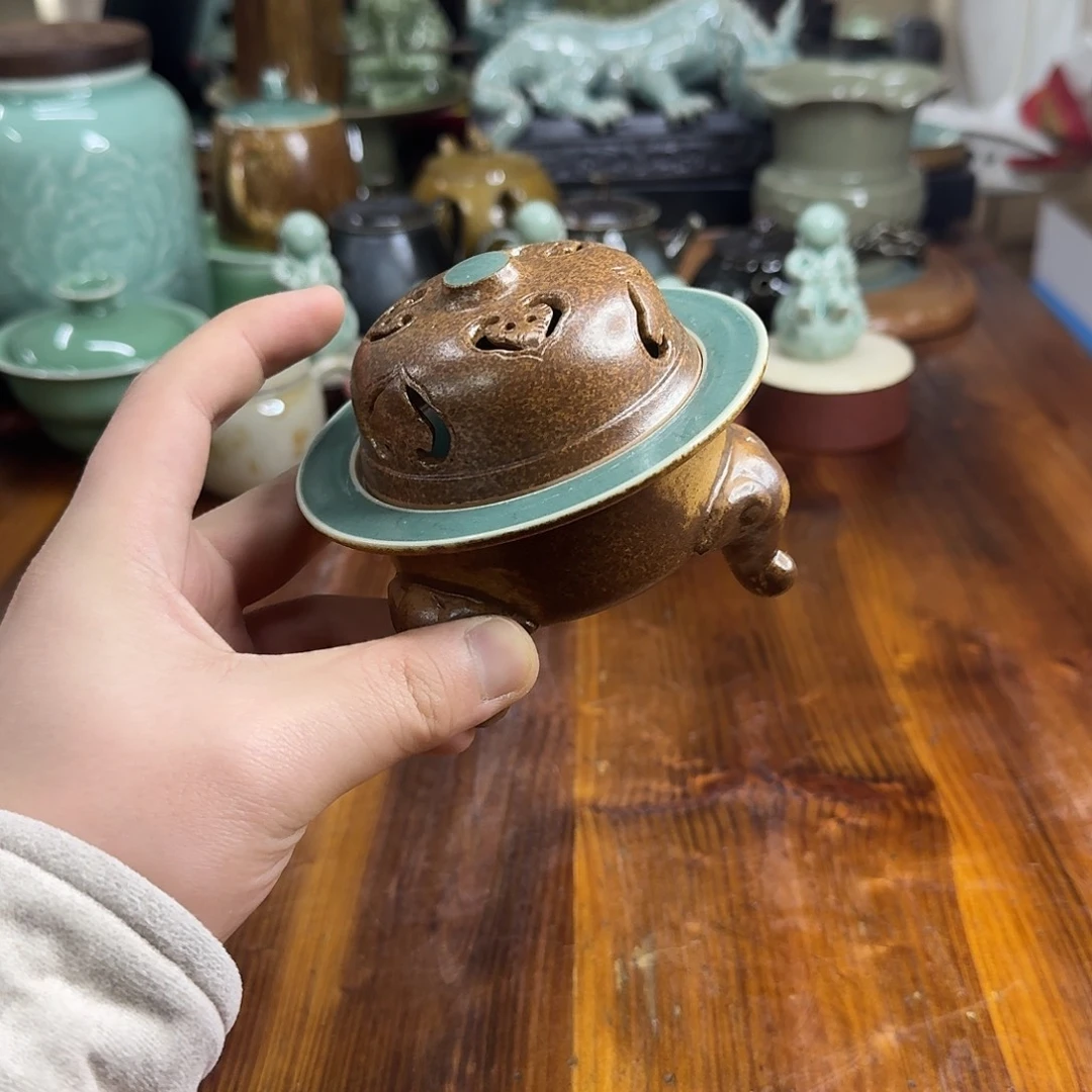 小仲龙泉青瓷微瑕5057