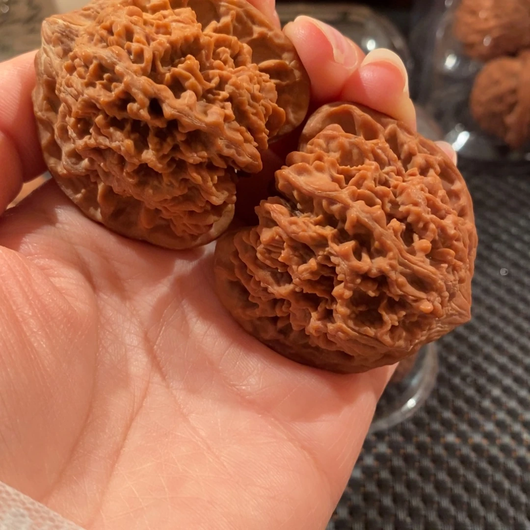 ﷽***﷽文玩核桃吊坠48全品满天星