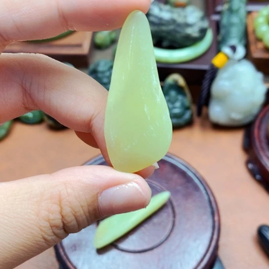 未镶嵌和田玉珠宝奇石