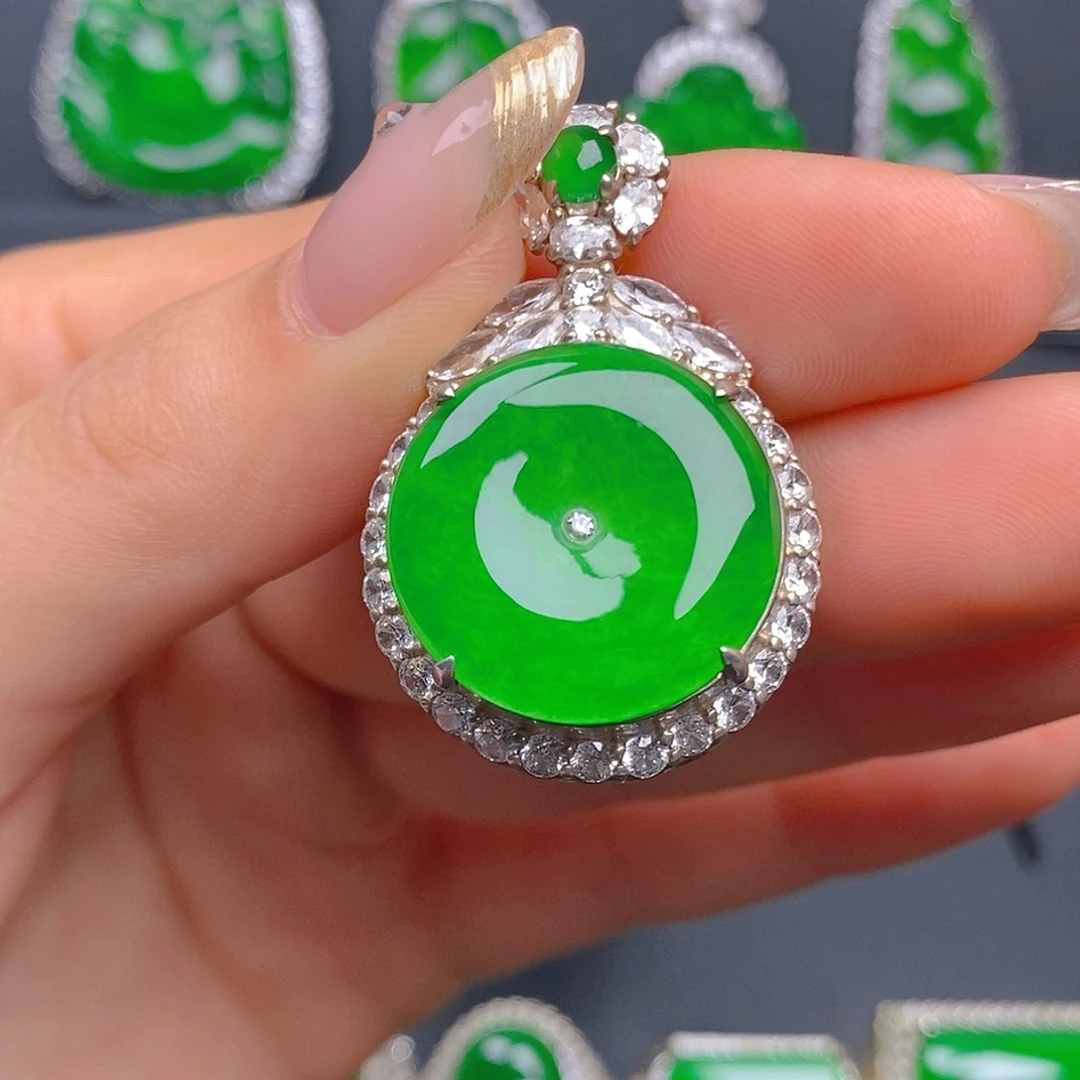 颈饰银S925镶嵌翡翠