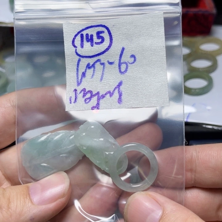 定制翡翠未镶嵌哆****灵