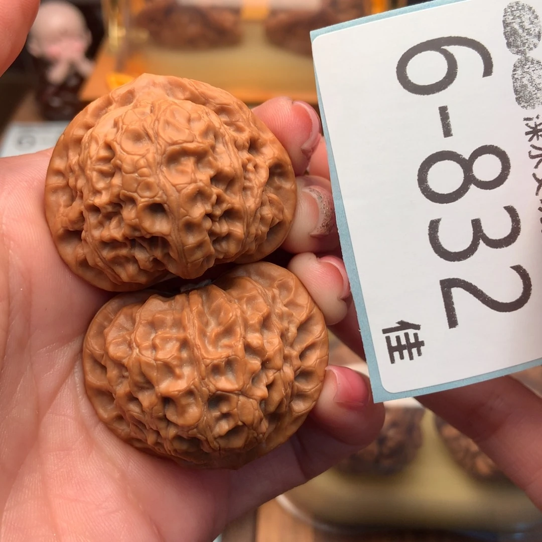 文玩核桃把件40宫灯