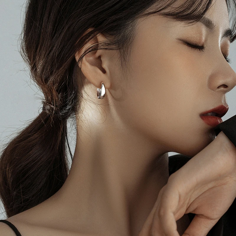 合金耳饰 合金极简百搭光面气质轻奢耳扣
