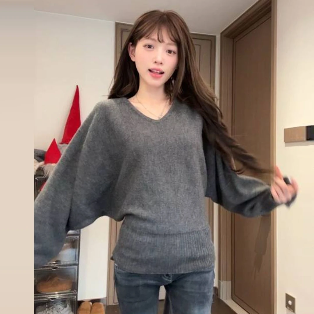 绝美巨好看灰色蝙蝠袖针织衫上衣2025新款秋冬毛衣女款可外穿内搭