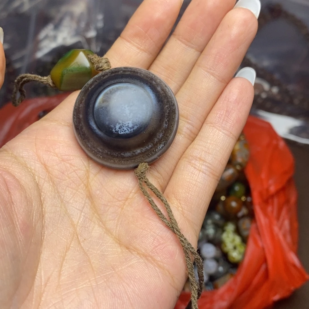未镶嵌颈饰玛瑙/玉髓