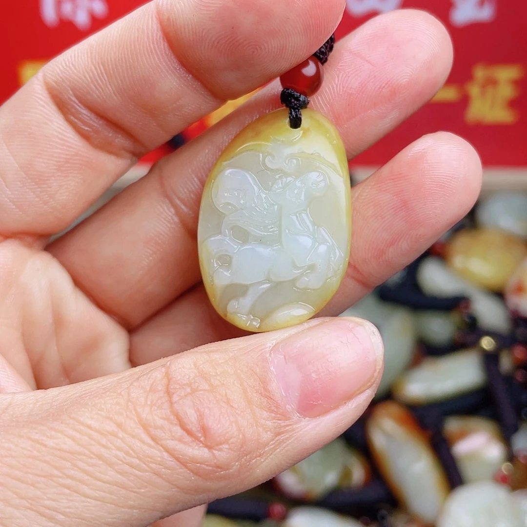 和田玉颈饰未镶嵌