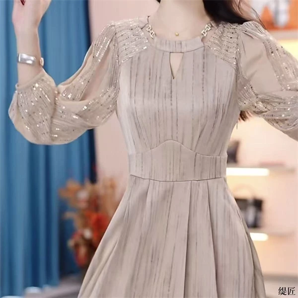 Y1816洋气高贵时尚连衣裙2025春季新款高腰收腰长袖设计感