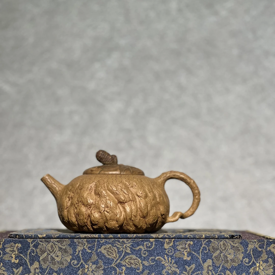 陈真作品，黄段210cc，宜兴原矿高档紫砂壶茶具茶器礼品