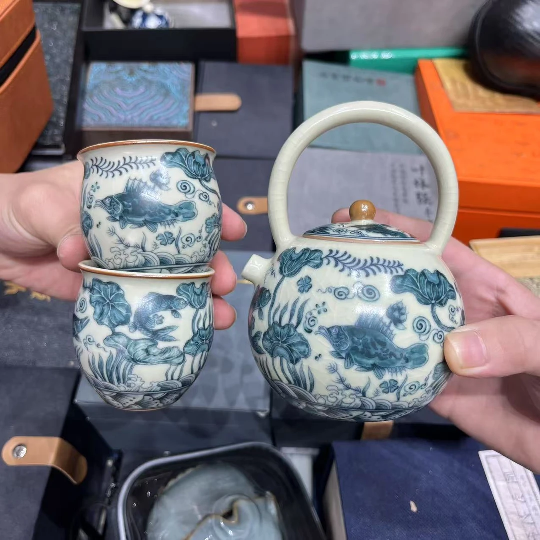 汝窑鱼戏荷叶提梁壶加两杯2227+2267x2