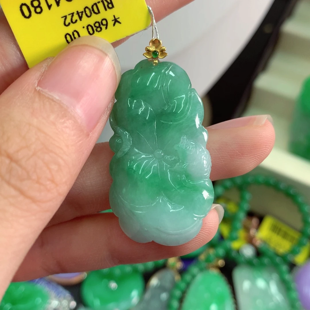 吊坠(不含链)18K金镶嵌翡翠
