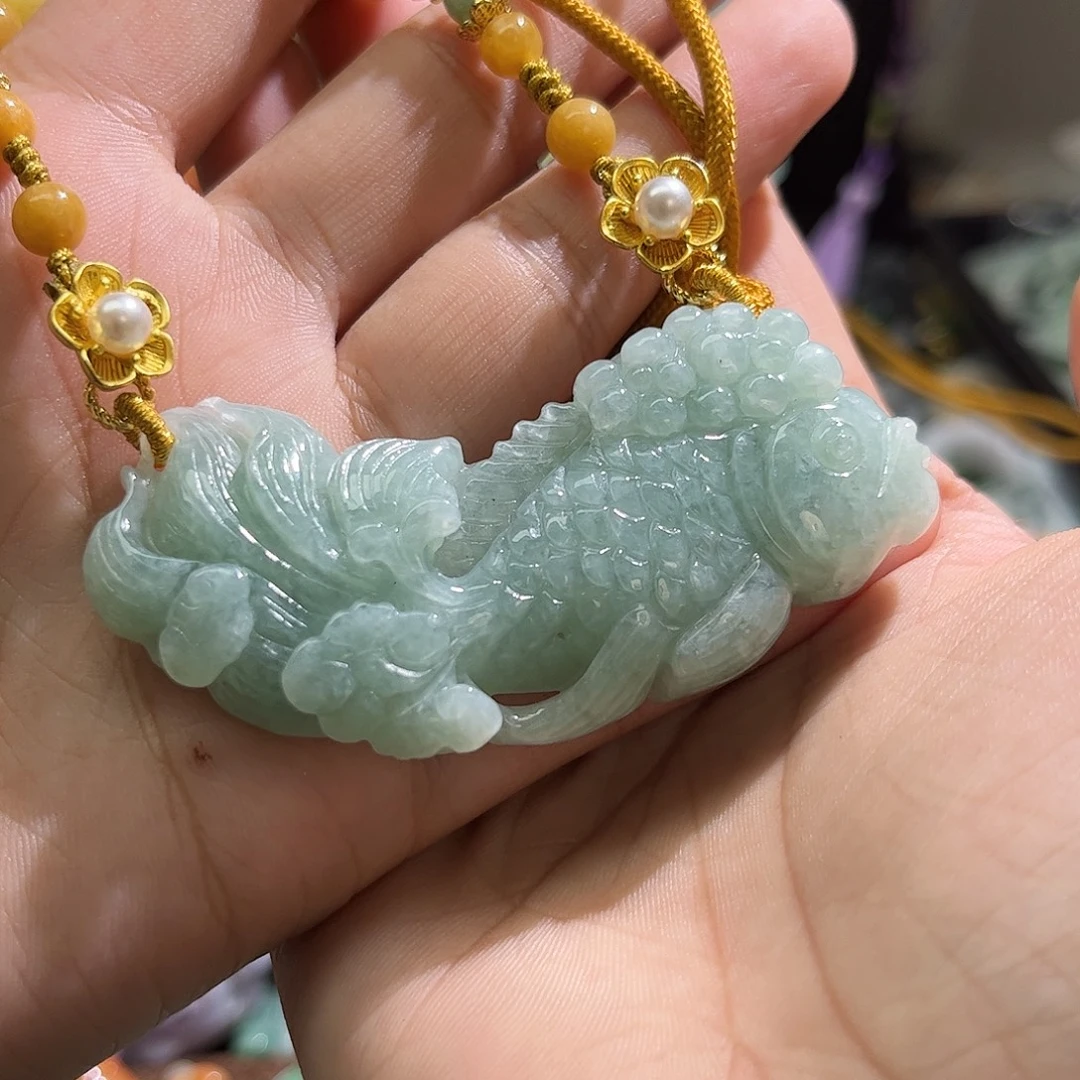 颈饰未镶嵌翡翠待编织