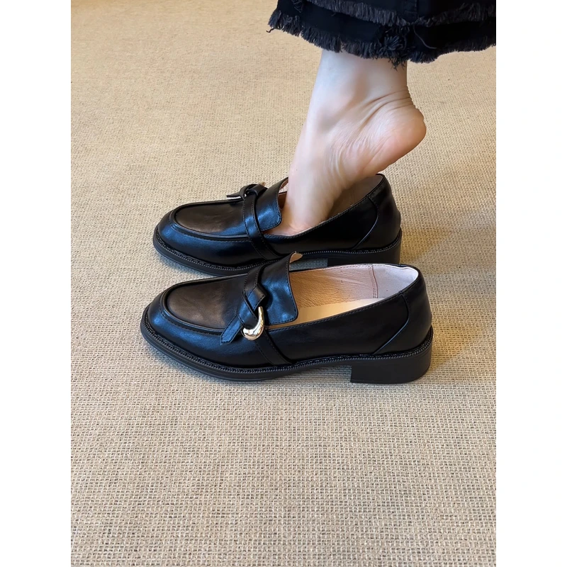 巨保暖～百搭圆头加绒乐福鞋冬季新款时尚皮带扣粗跟通勤小皮鞋