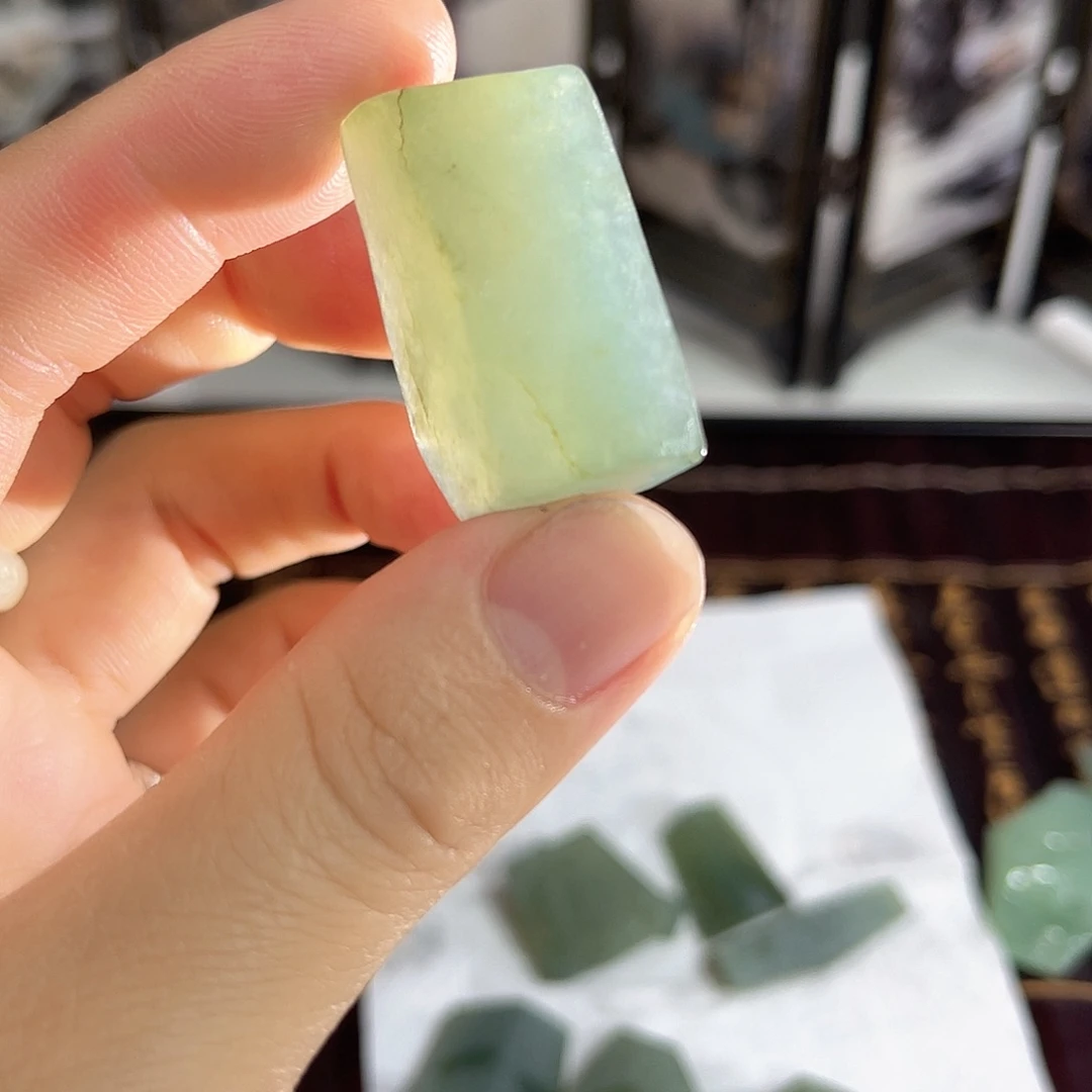 定制翡翠未镶嵌翡翠定制
