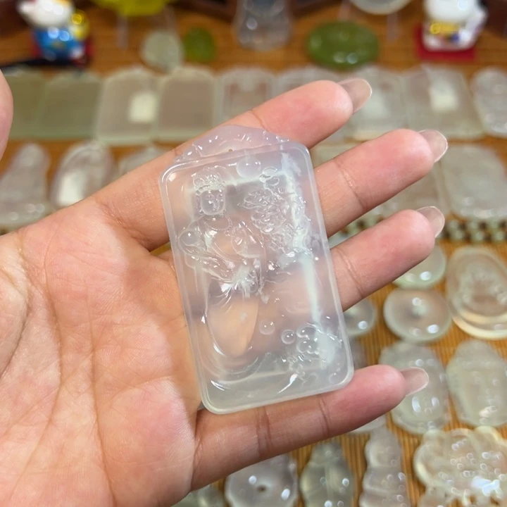 岫玉未镶嵌岫玉白冰挂件山水观音