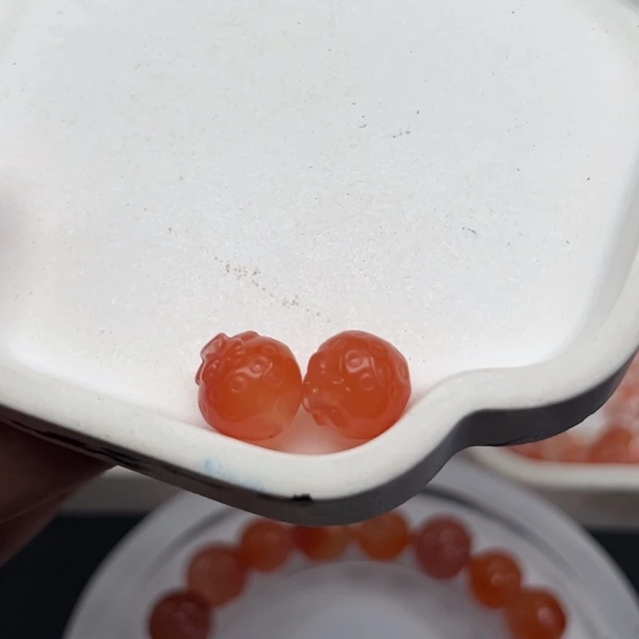 南红玛瑙未镶嵌吊坠(不含链)多样性