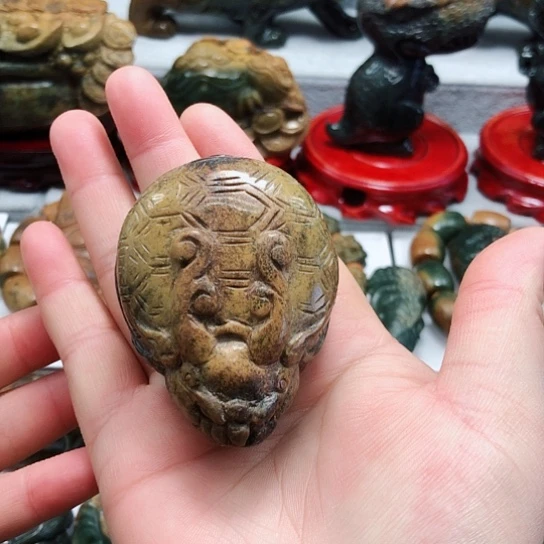 岫岩河磨玉（透闪石质玉）把件未镶嵌