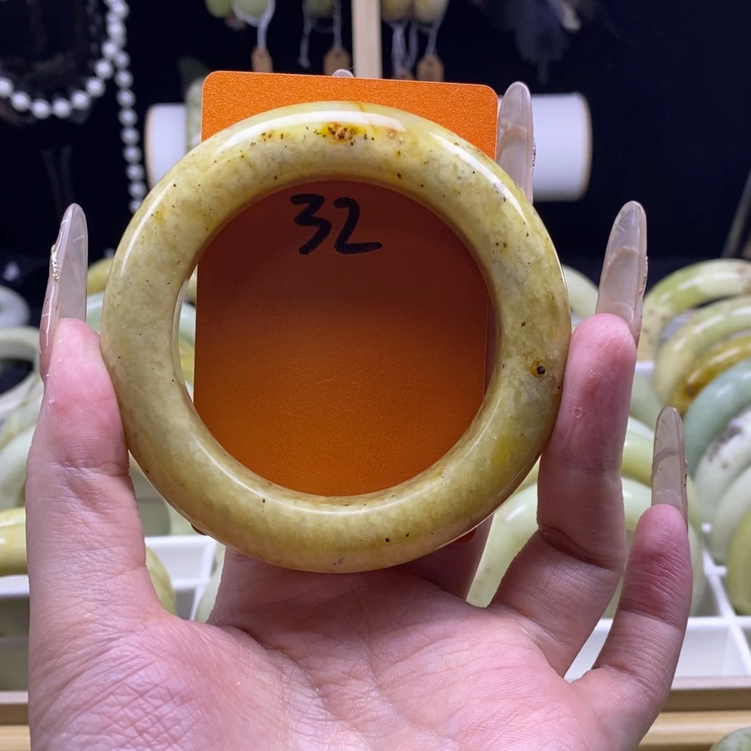 蛇纹石玉未镶嵌手镯57.7