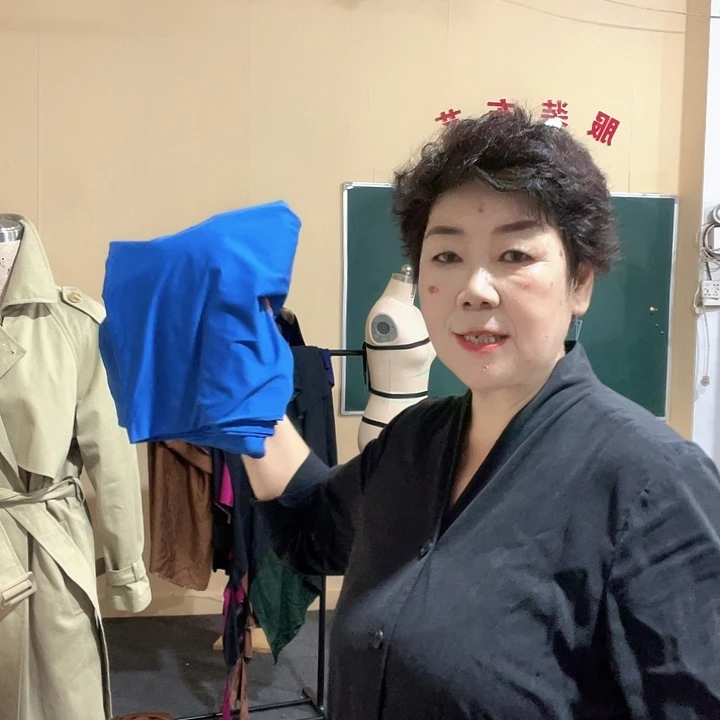 浅蓝色精摸代尔两米包邮