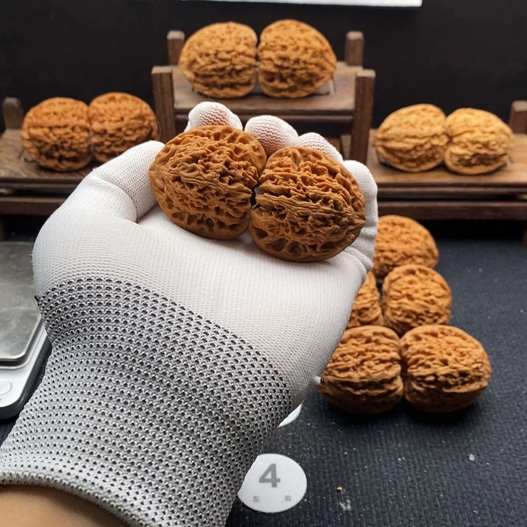 创***网文玩核桃把件南疆涿鹿三角全品40