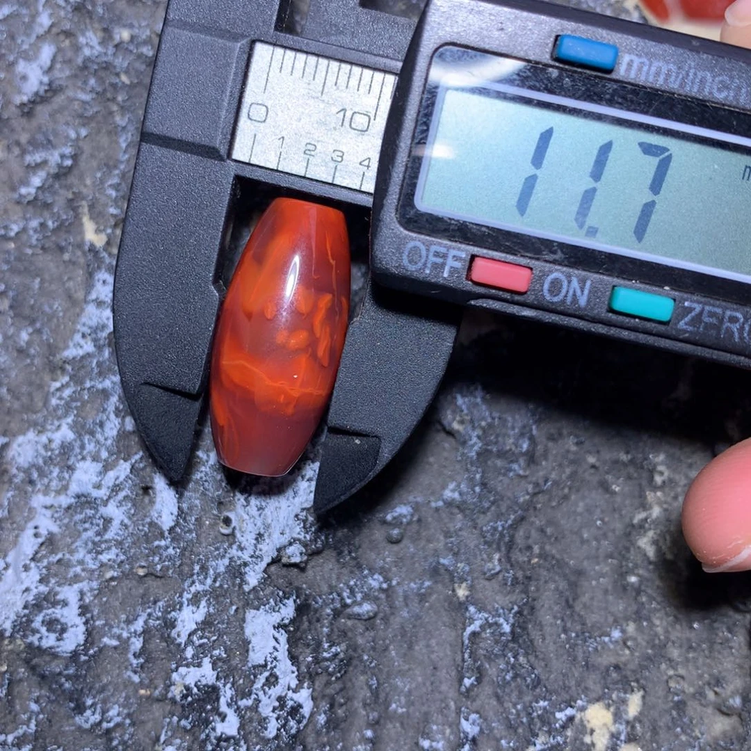 南红玛瑙未镶嵌火焰纹桶珠