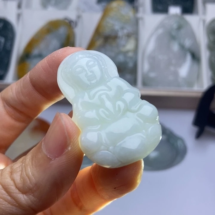 翡翠未镶嵌颈饰翡翠