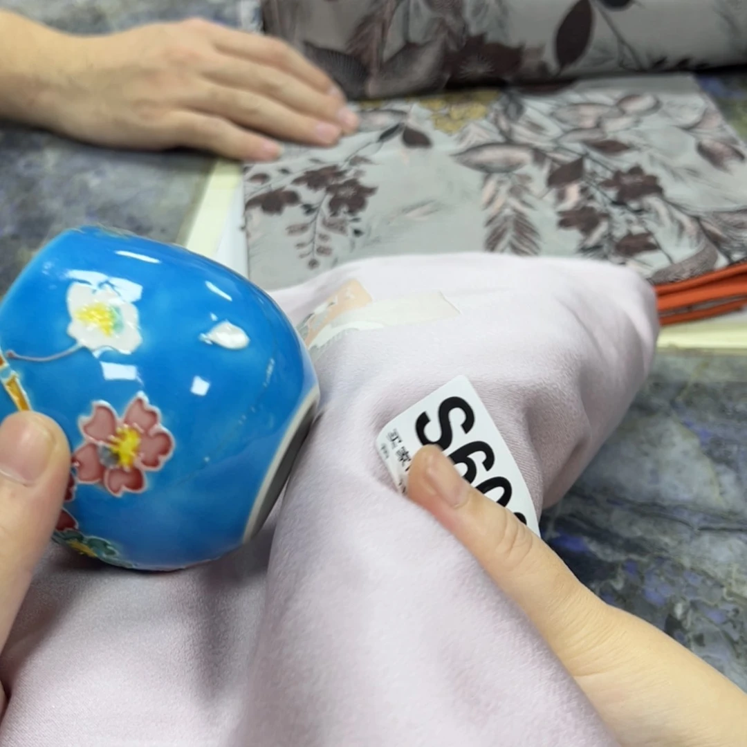 【闪购商品】一*云陶瓷马克杯带盖勺