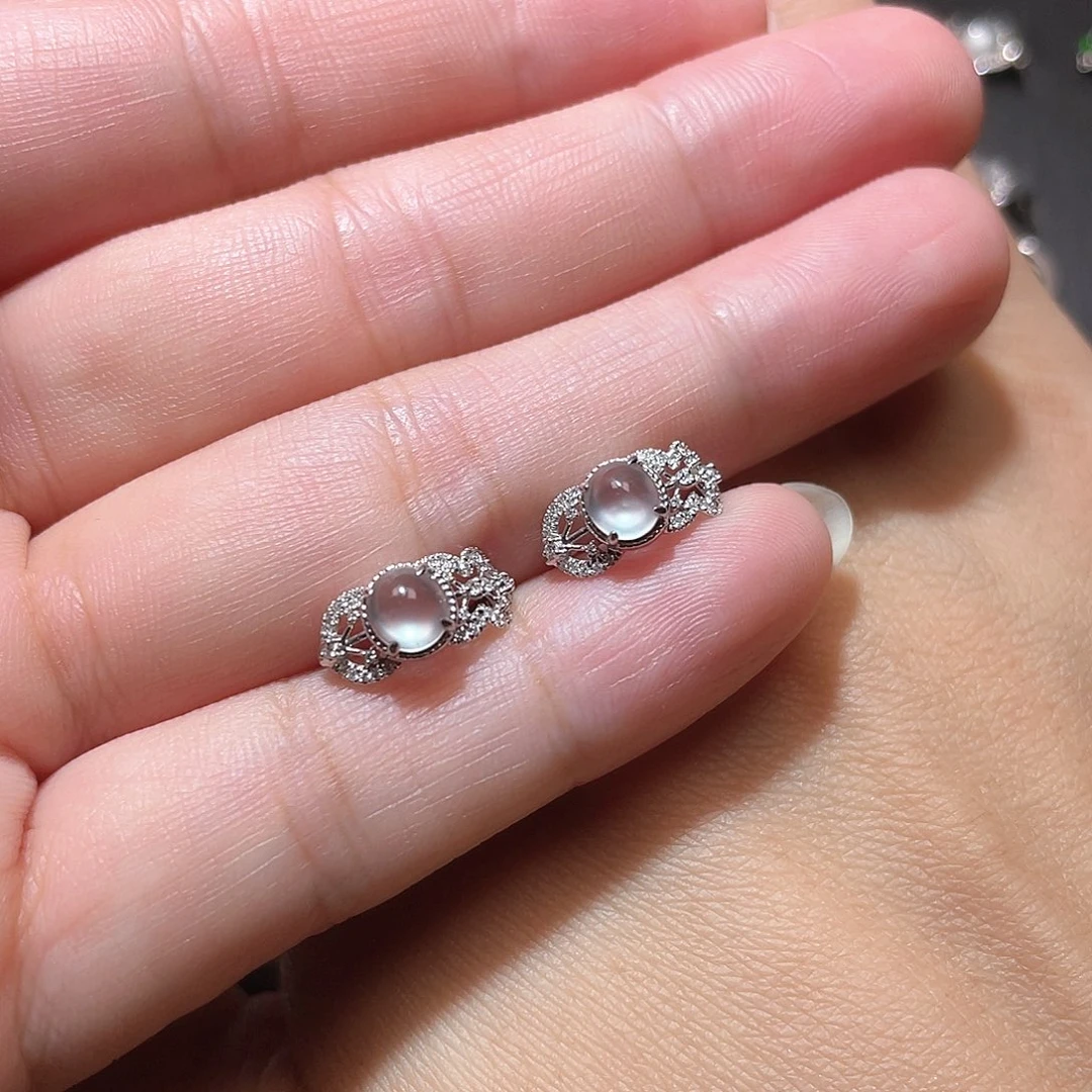 高***筵翡翠18K金镶嵌耳饰南非钻