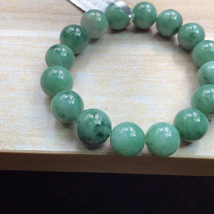 翡翠未镶嵌颈饰吊坠