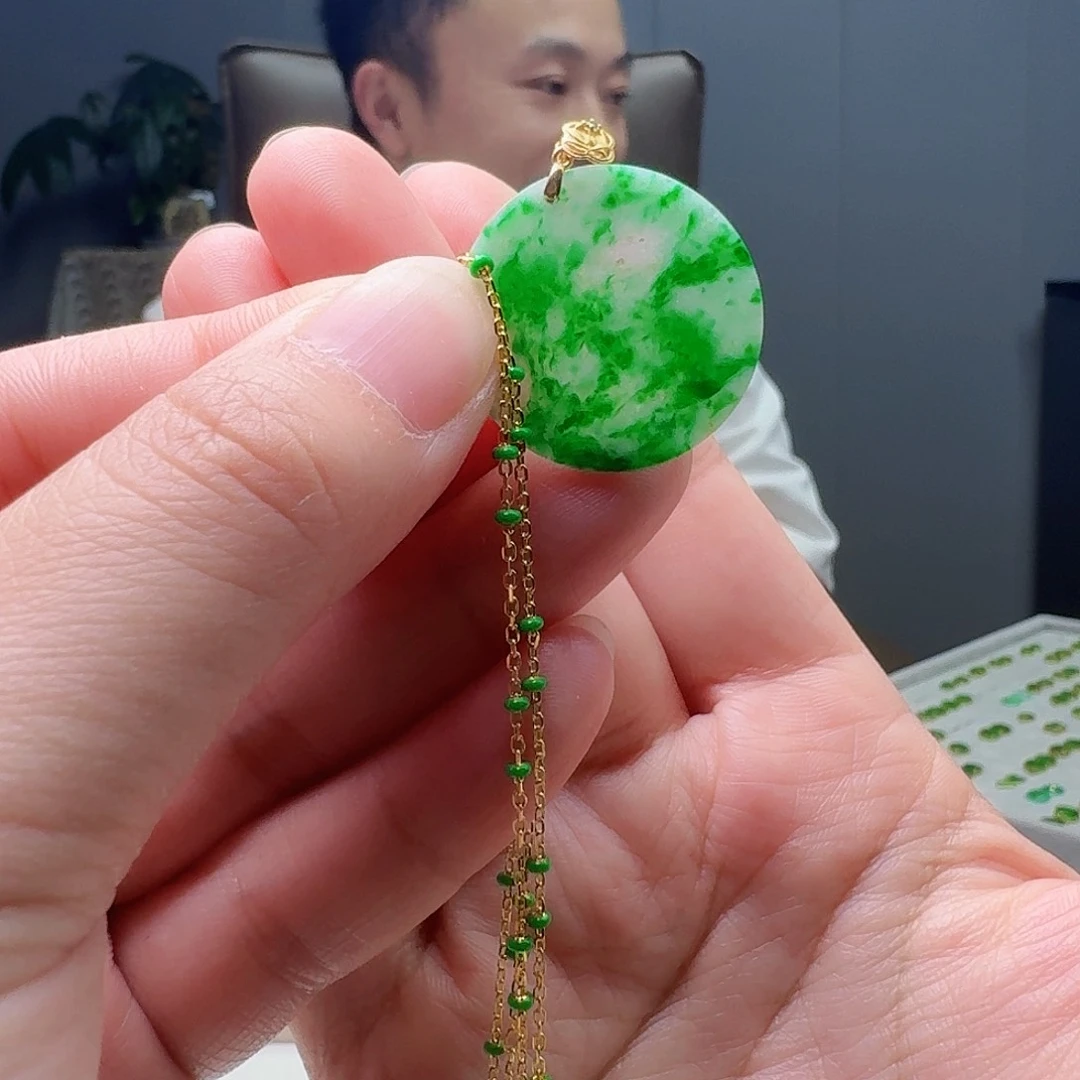 浅***福翡翠18K金镶嵌吊坠(赠链)天然