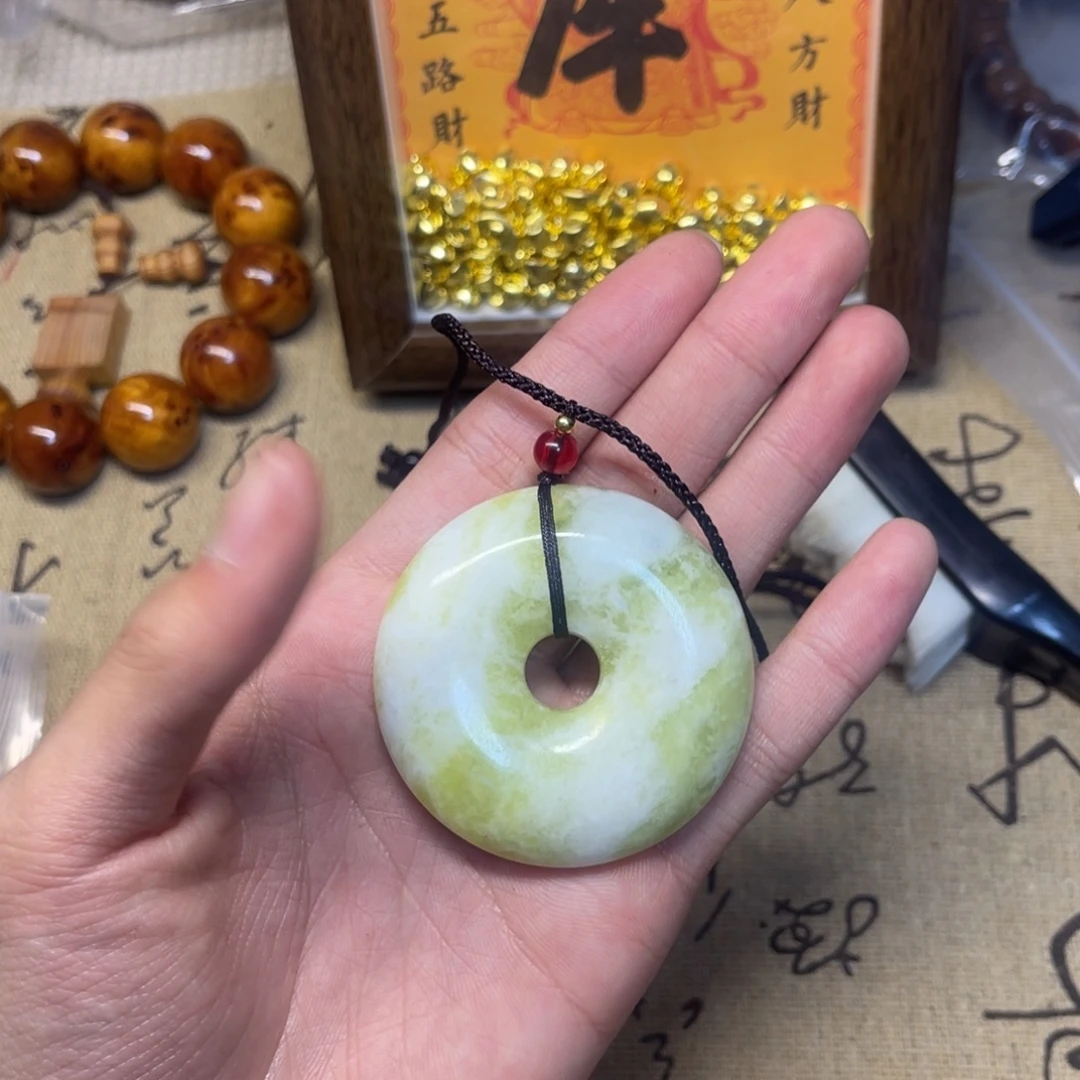 吊坠猴头核桃平安扣