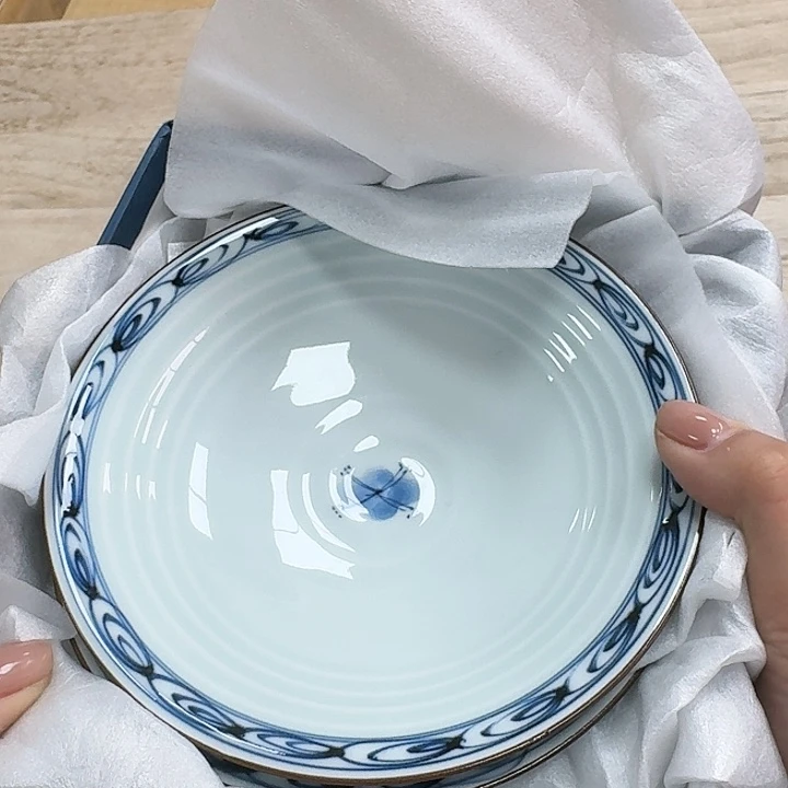 英*瓷器。