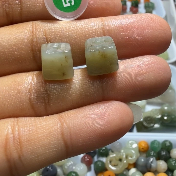 未镶嵌和田玉珠宝半成品