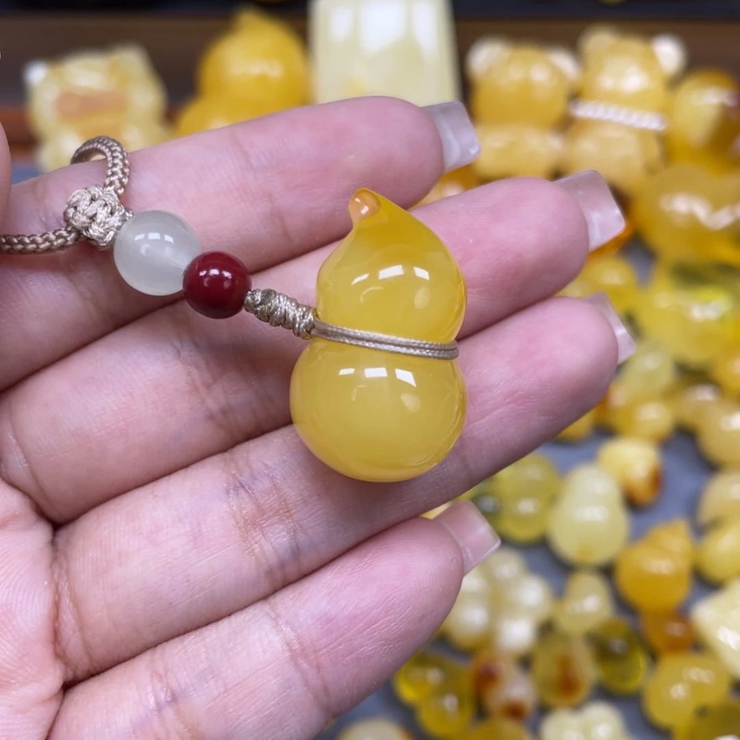 琥珀未镶嵌珠宝奇石