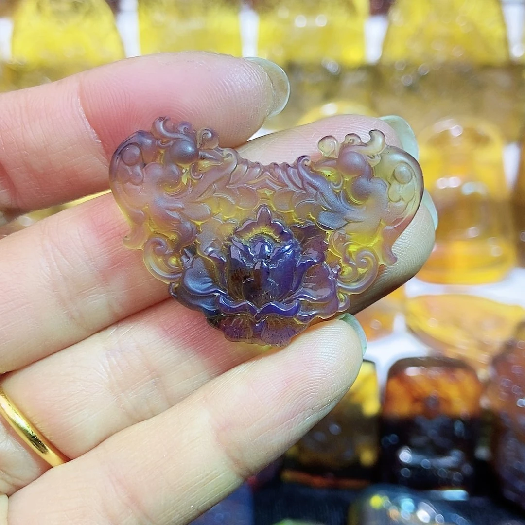 琥珀颈饰未镶嵌凤凰