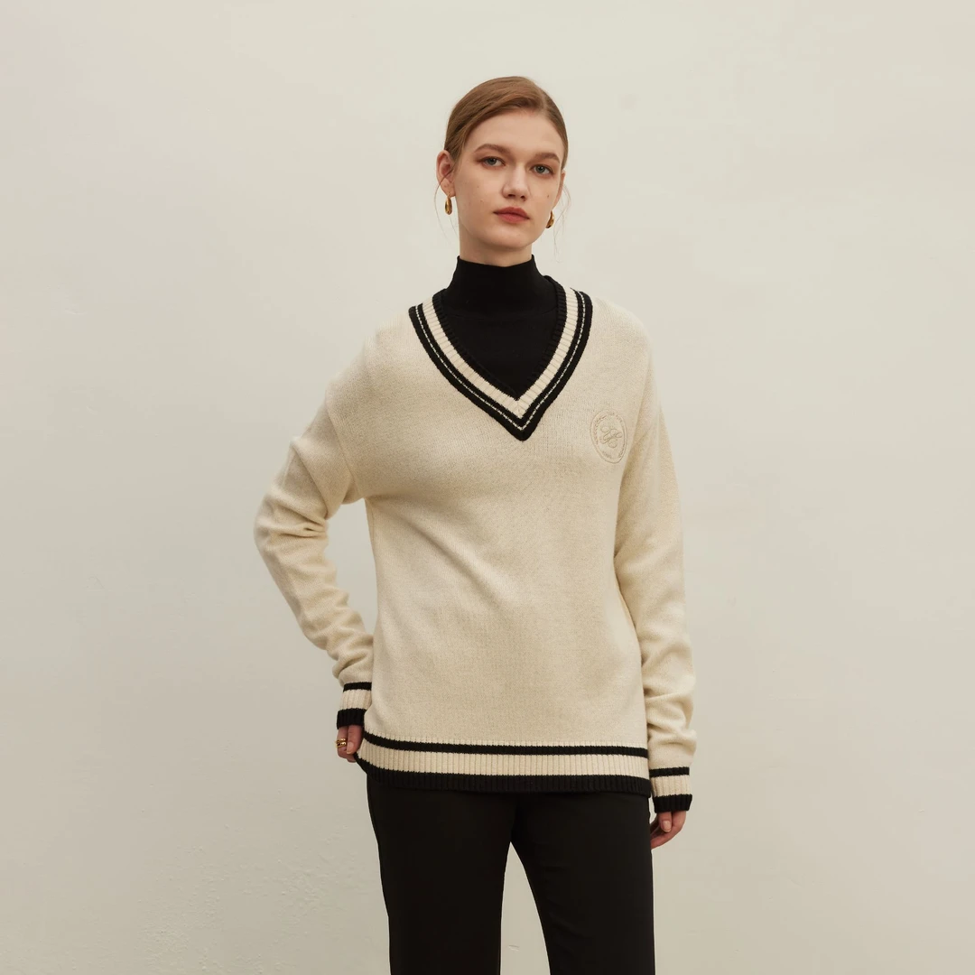 【两颗柠檬】小众设计感衬衫减龄宽松纯色V领针织小衫Y730523