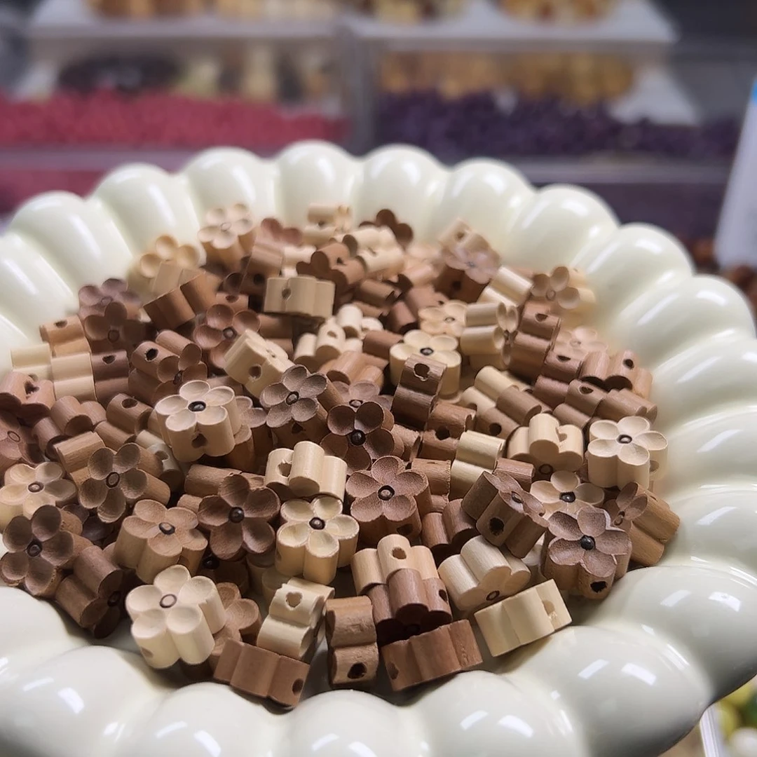 非金属木质婚庆饰品 桃木花10颗12mm混装随机发
