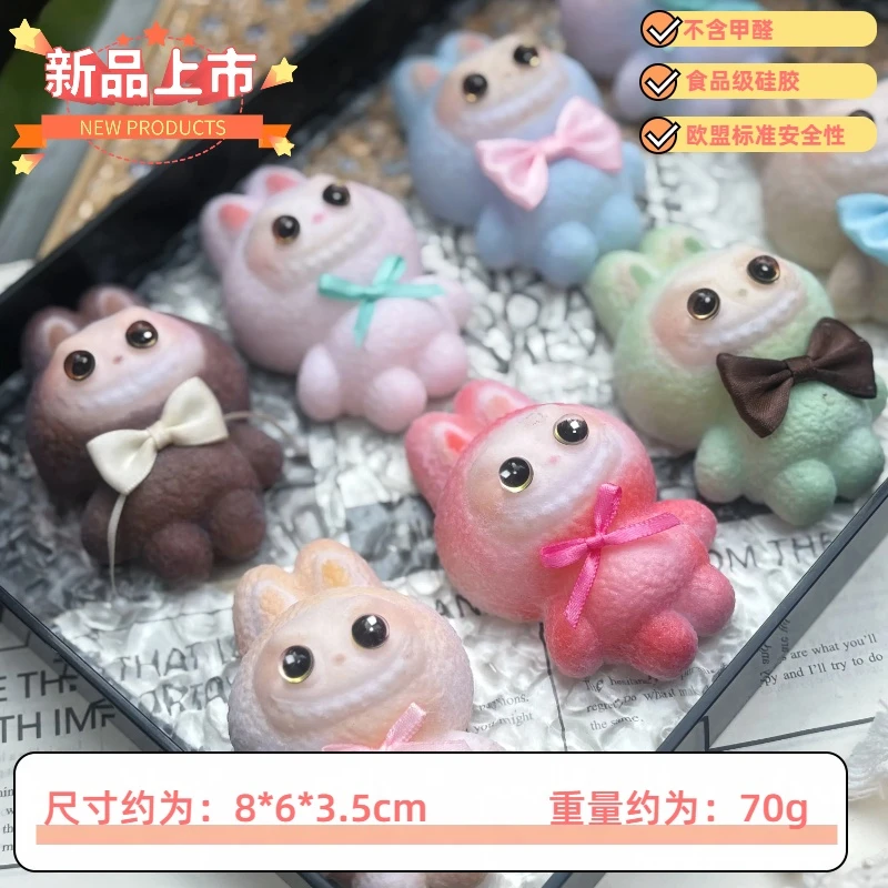 原创动漫款捏捏乐食品级硅胶材质纯手工绘制生日摆件礼物解压玩具