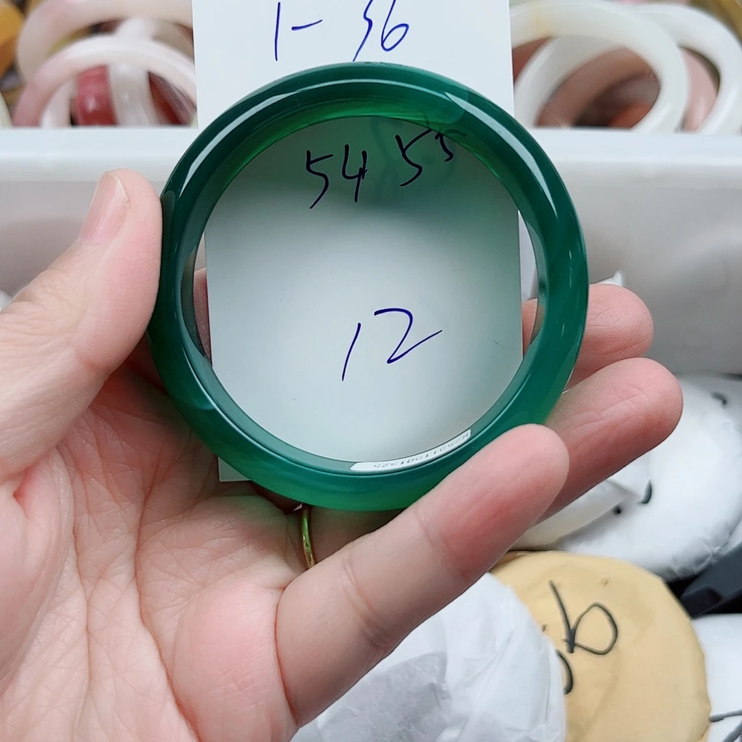 石英质玉未镶嵌手镯1:36