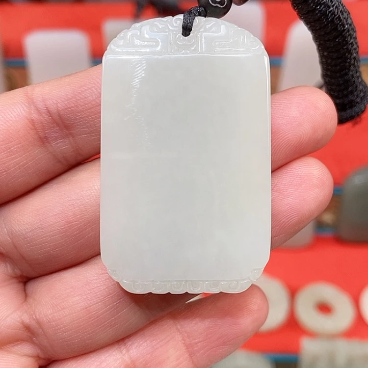 【闪购商品】颈饰未镶嵌和田玉