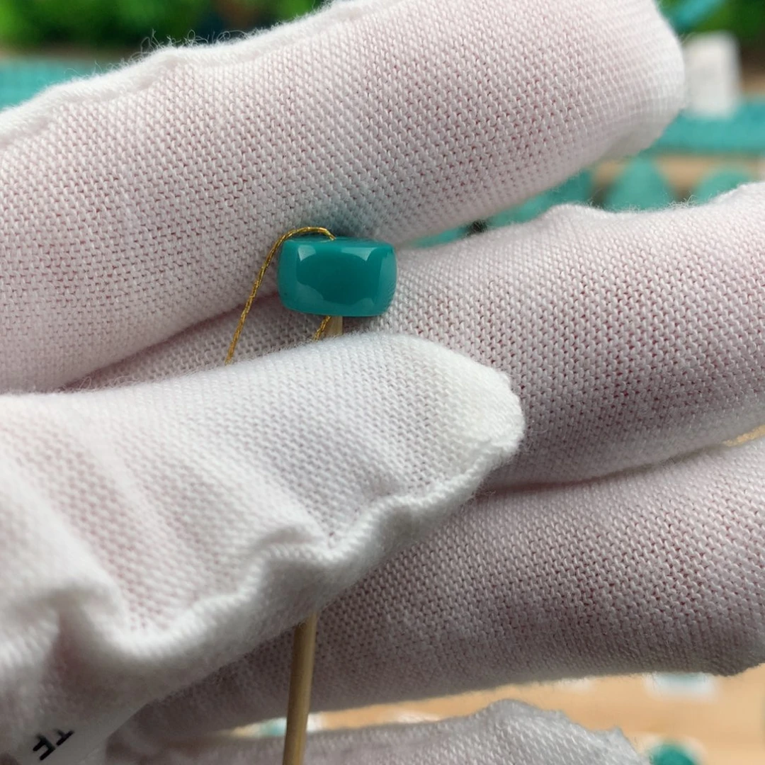 绿松石配饰未镶嵌8.8*5.4