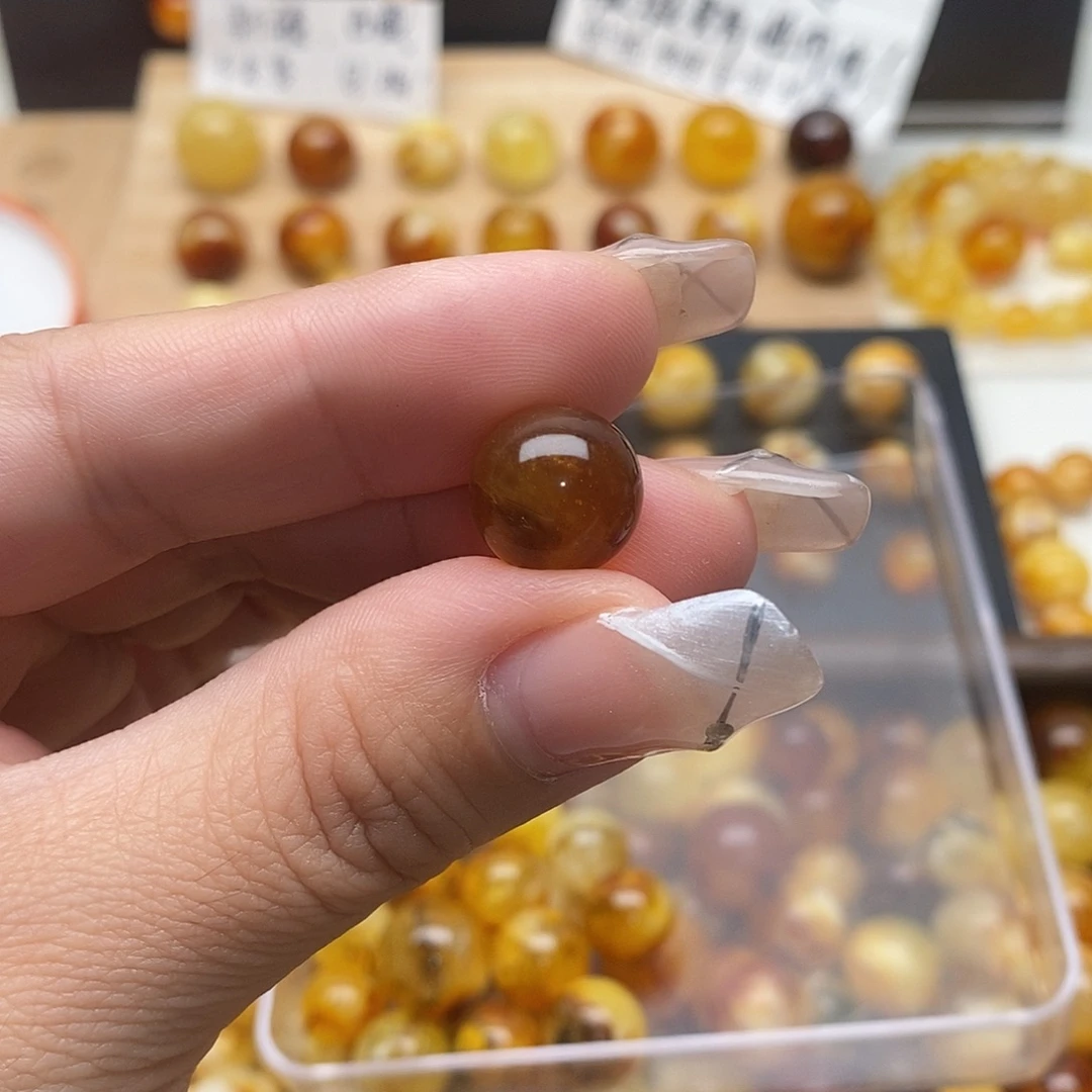 玖***月蜜蜡未镶嵌裸石蜜蜡