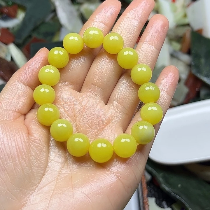 未镶嵌透闪石质玉珠宝奇石