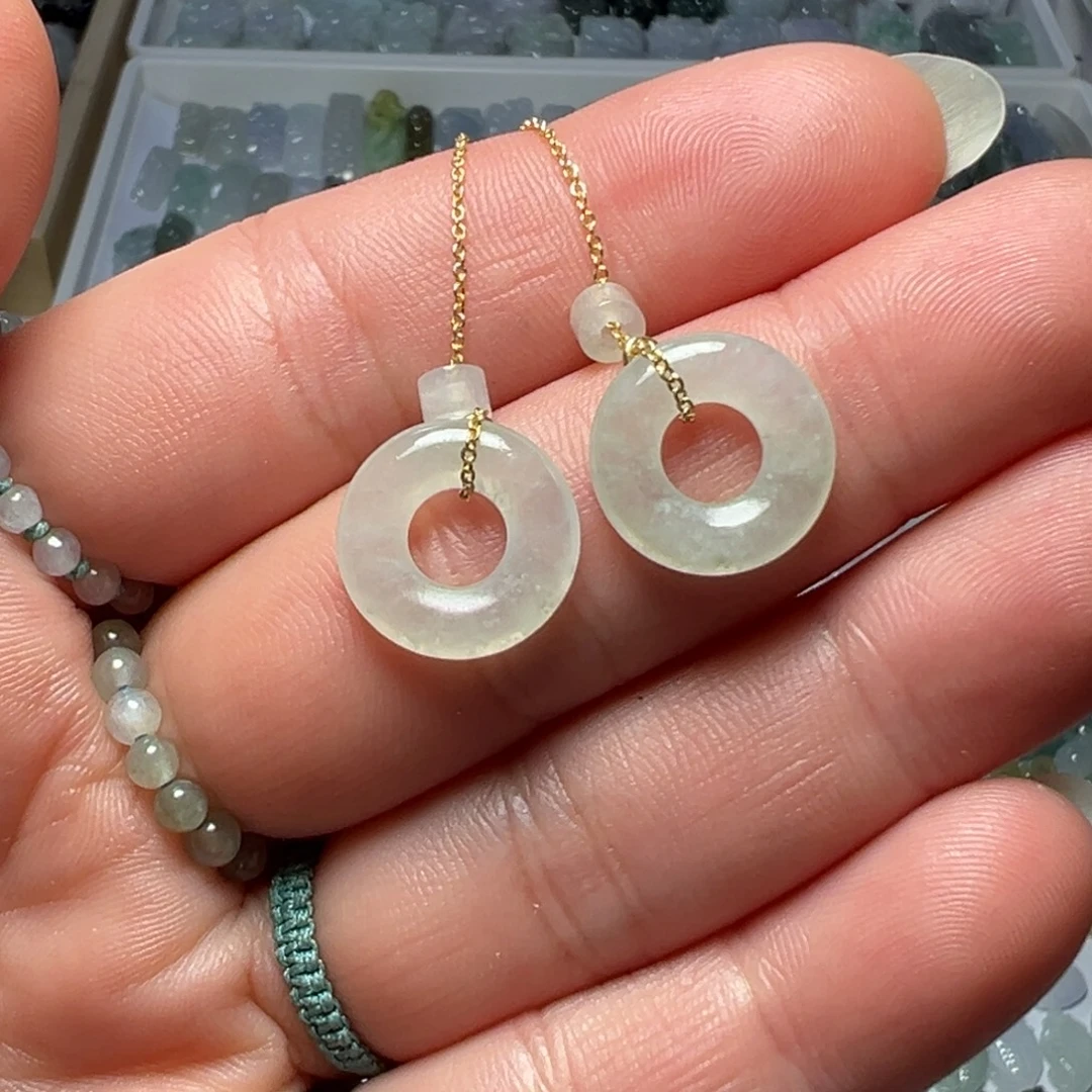 翡翠未镶嵌颈饰甜甜圈一对100块