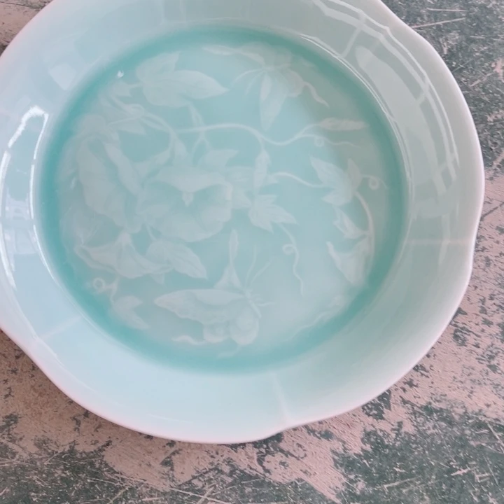 青瓷10寸哈哈哈哈哈哈哈哈