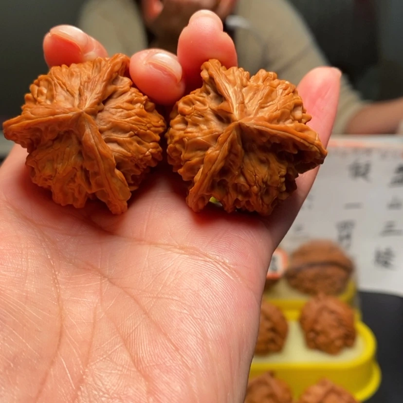 【闪购商品】把件桃核男***、8号三棱，